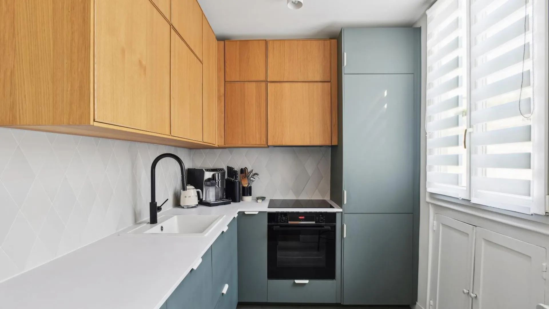 Apartment Evasion Parisienne Rue Saint Maur By Weekome