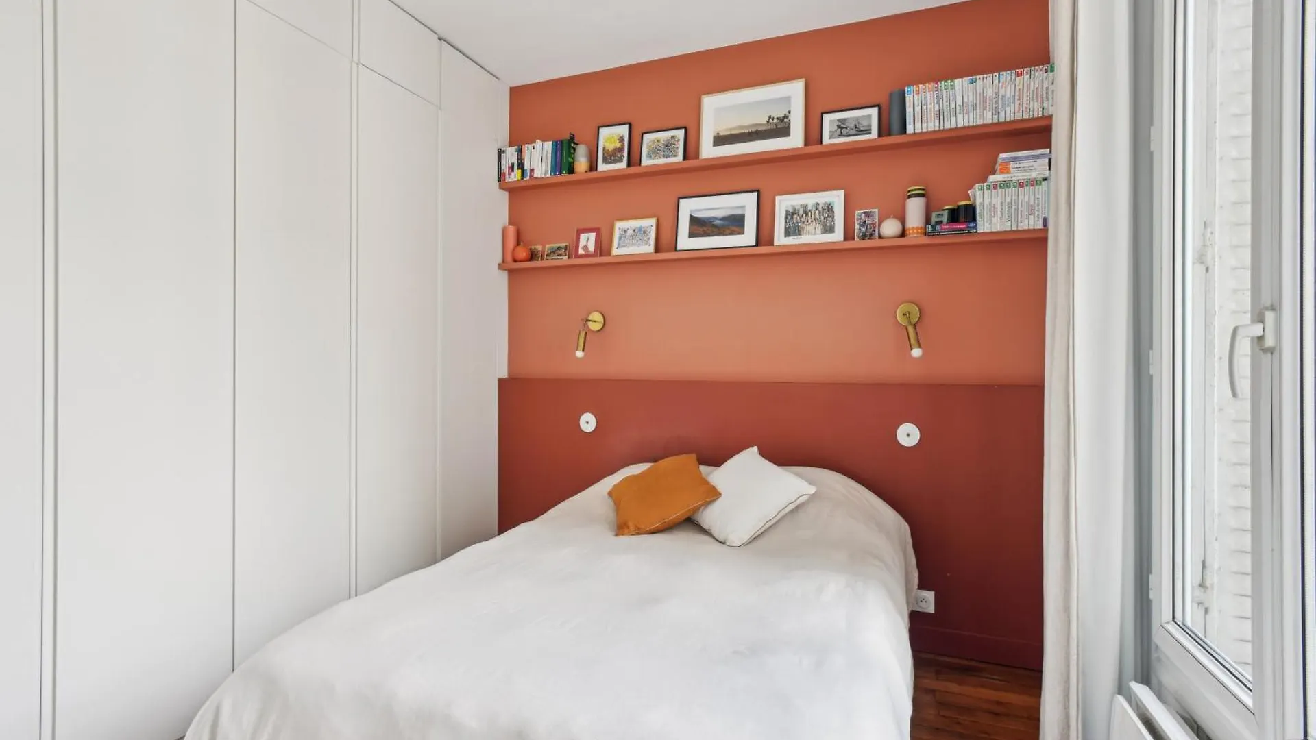 Evasion Parisienne Rue Saint Maur By Weekome France