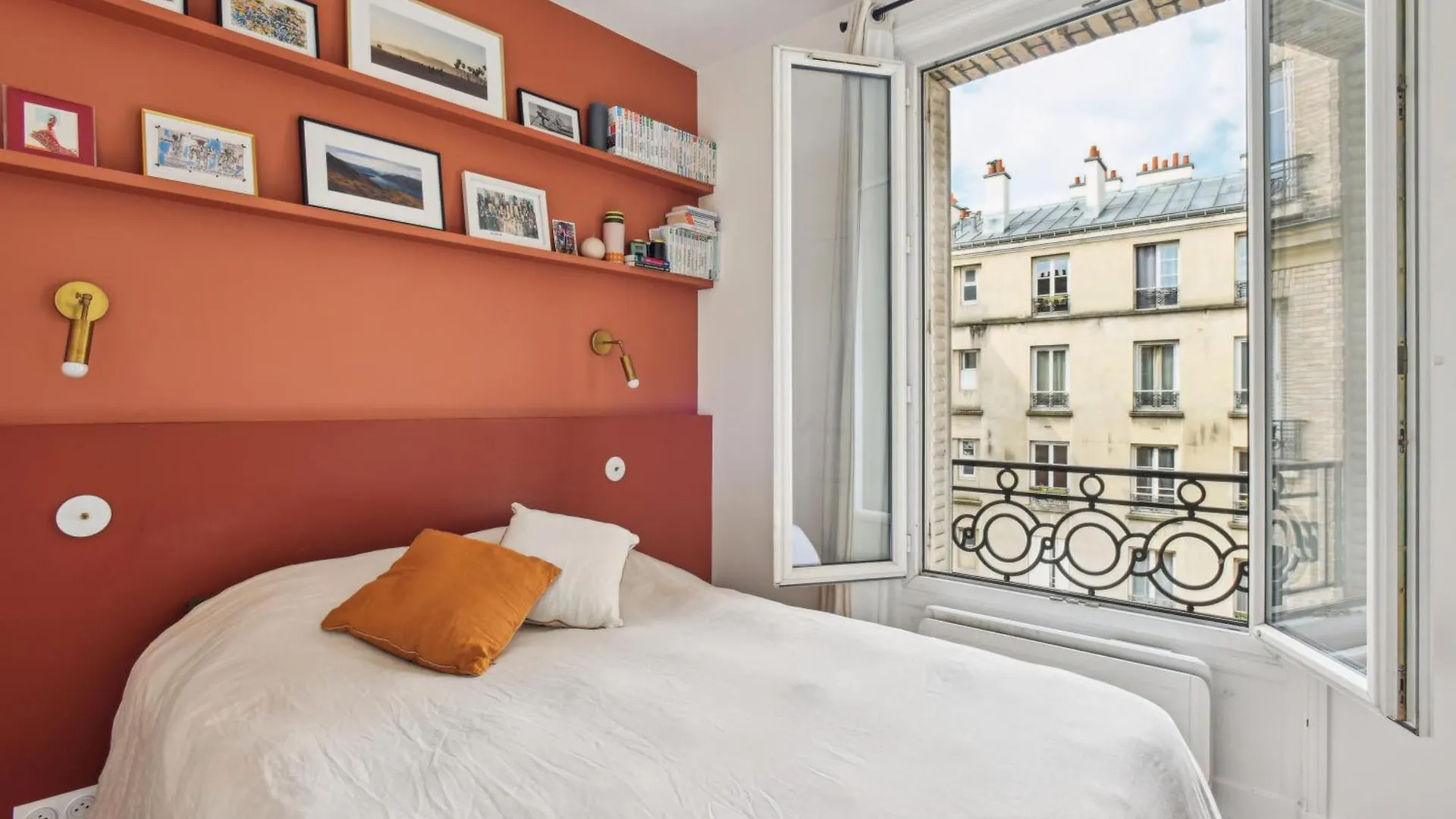 Evasion Parisienne Rue Saint Maur By Weekome 0*, Paris France